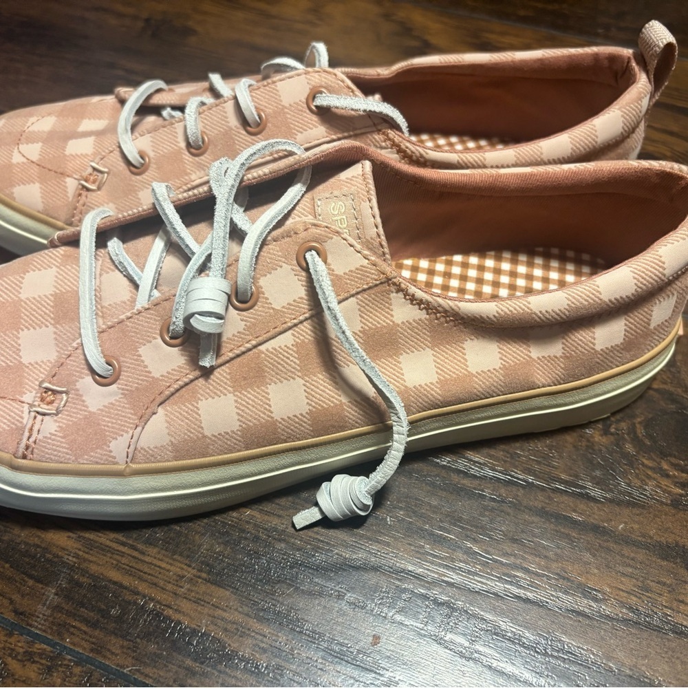 Sperry Women's Pink Checkered Sneakers - Picture 4 of 6